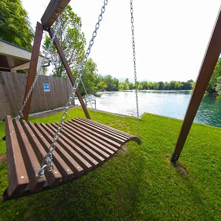 펜션 Holiday Pozitiva Bihać
