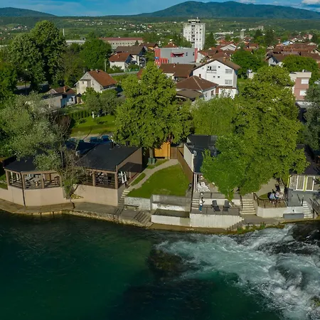 Casa de Férias Homes Pozitiva