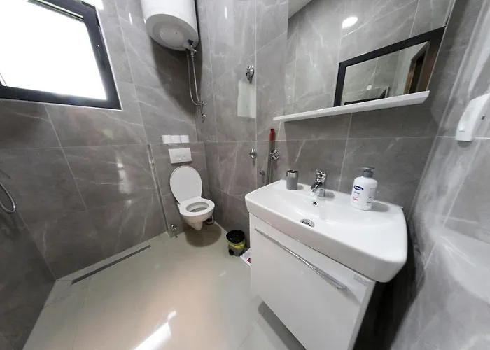 Holiday home Homes Pozitiva *